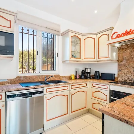 Les Citronniers - Piscine 100 M De La * Sainte-Maxime