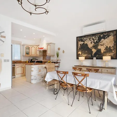 Les Citronniers - Piscine 100 M De La Holiday home *