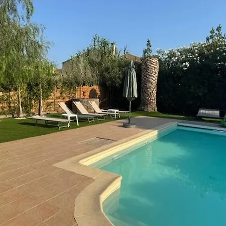 Les Citronniers - Piscine 100 M De La